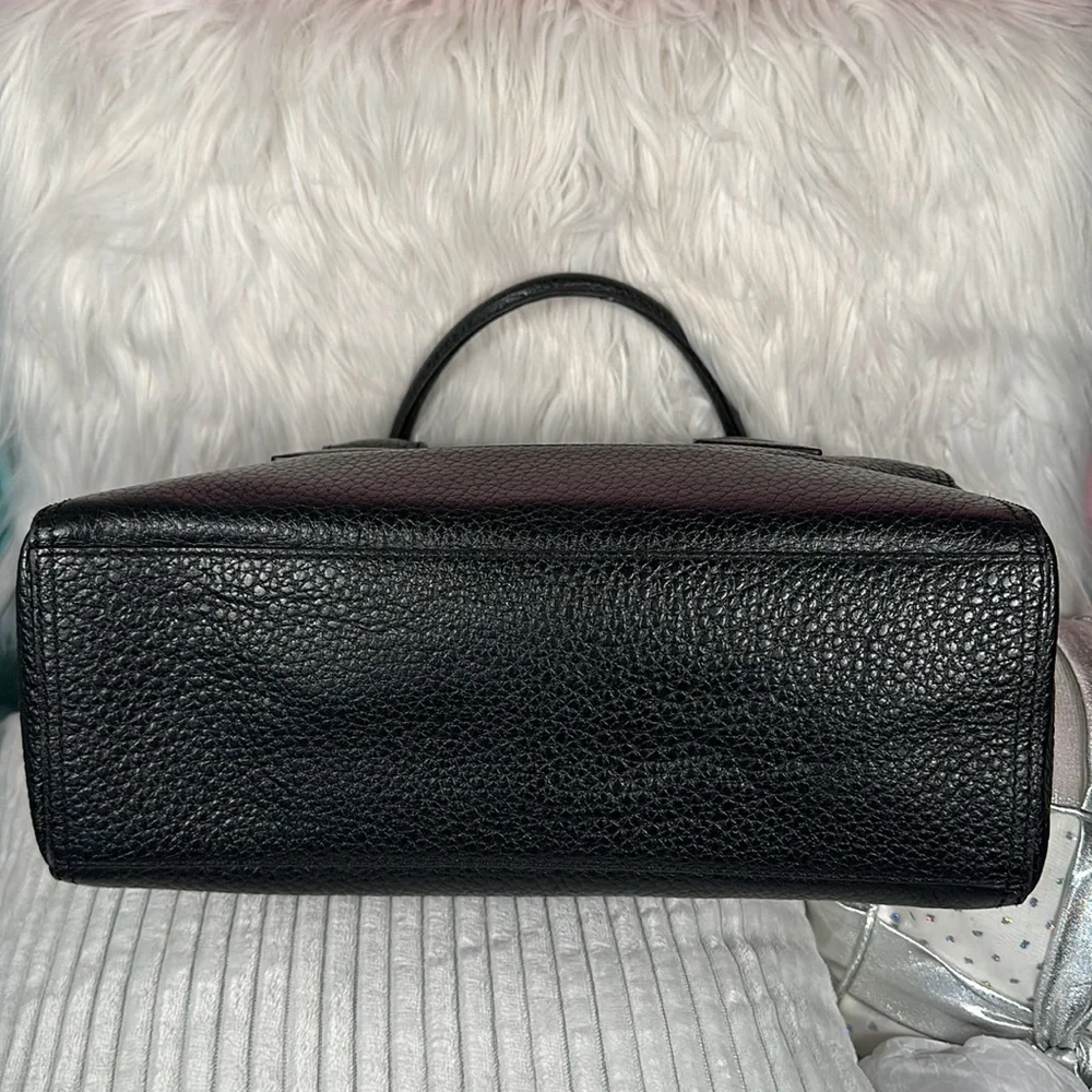 KATE SPADE NEW YORK designer iconic large pebbled leather bag gorgeous like new